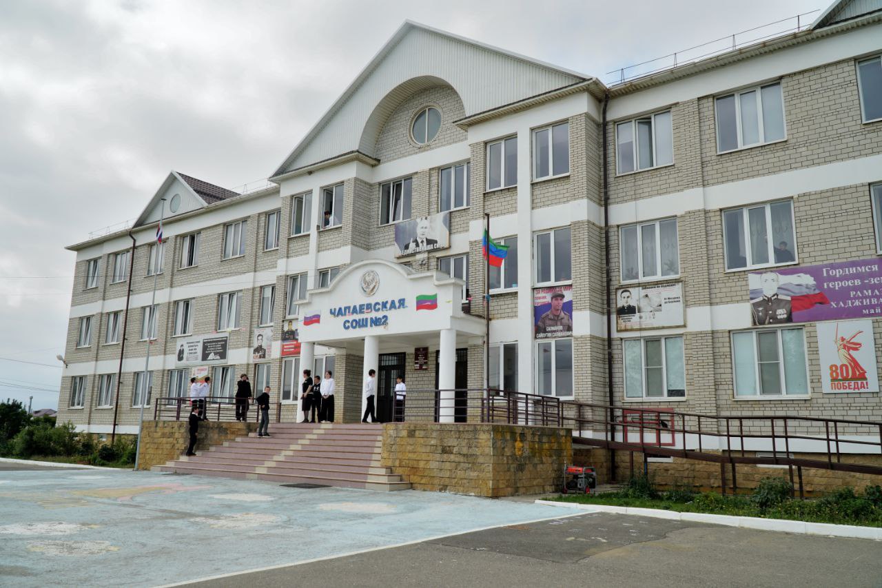 Зураб Куччаев принял участие в открытии современного агротехкласса в Новолакском районе Дагестана